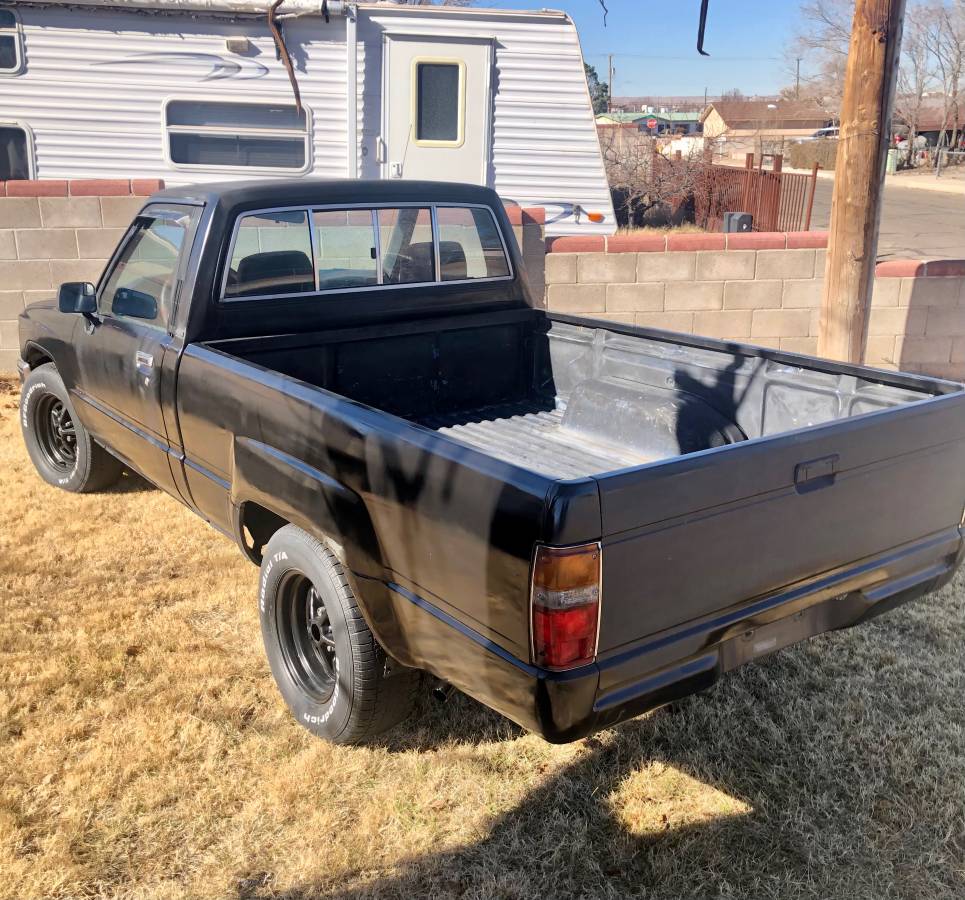 Toyota-pick-up-std-1988-black-11