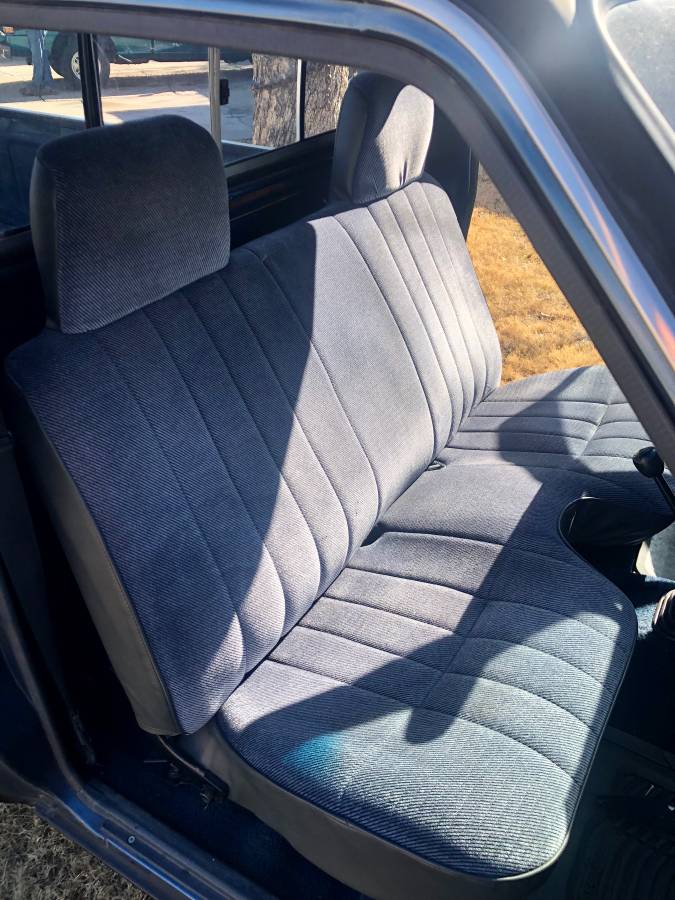 Toyota-pick-up-std-1988-black-3