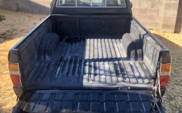 Toyota-pick-up-std-1988-black-9