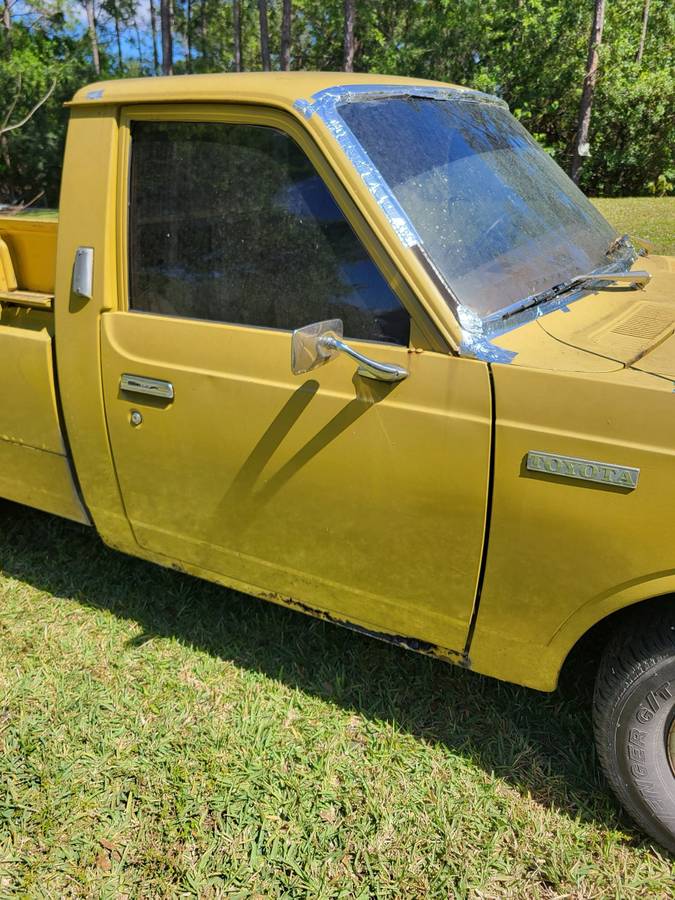 Toyota-pickup-1976