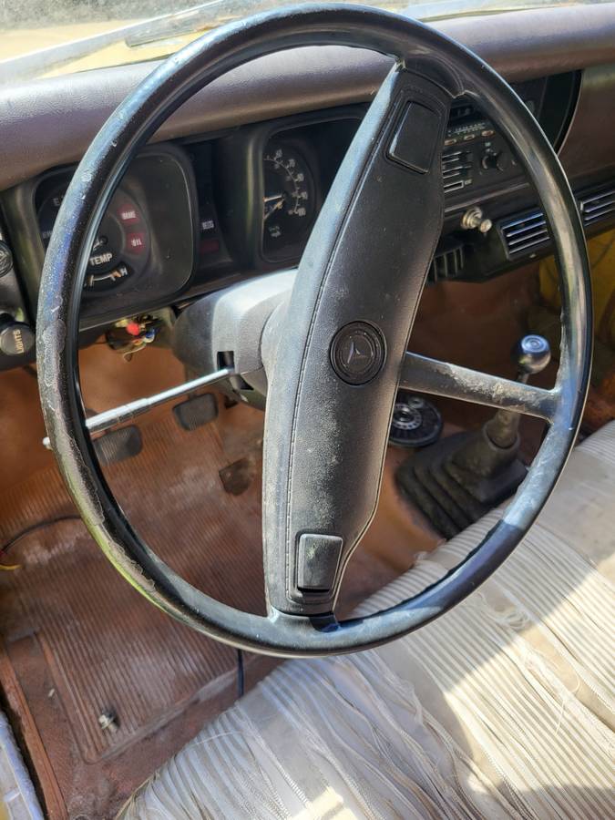 Toyota-pickup-1976-5