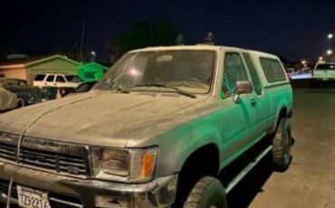 Toyota-pickup-1981-7