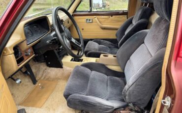 Toyota-pickup-1983-13