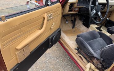 Toyota-pickup-1983-18