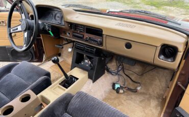Toyota-pickup-1983-20