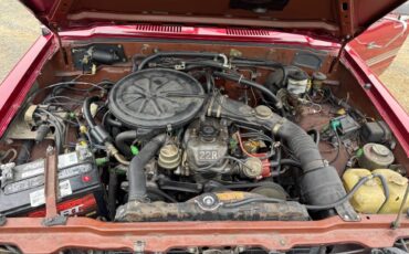 Toyota-pickup-1983-21