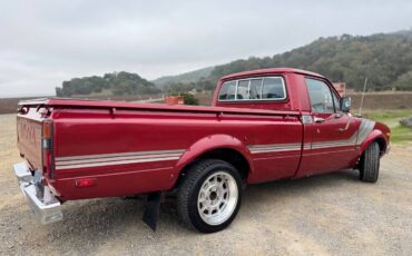 Toyota-pickup-1983-5