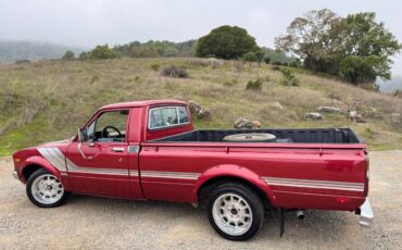 Toyota-pickup-1983-9