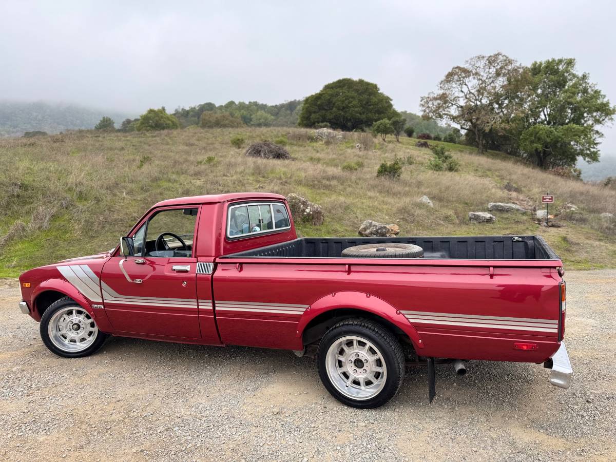 Toyota-pickup-1983-9