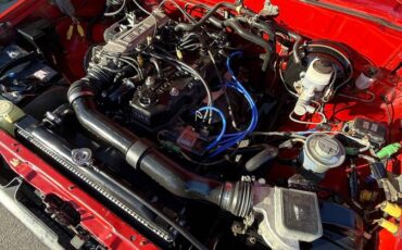 Toyota-pickup-1985-12