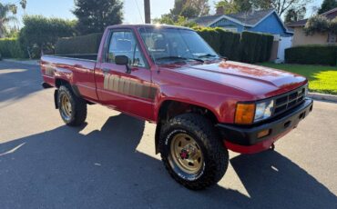 Toyota-pickup-1985-14