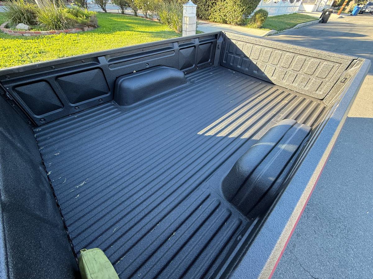 Toyota-pickup-1985-5