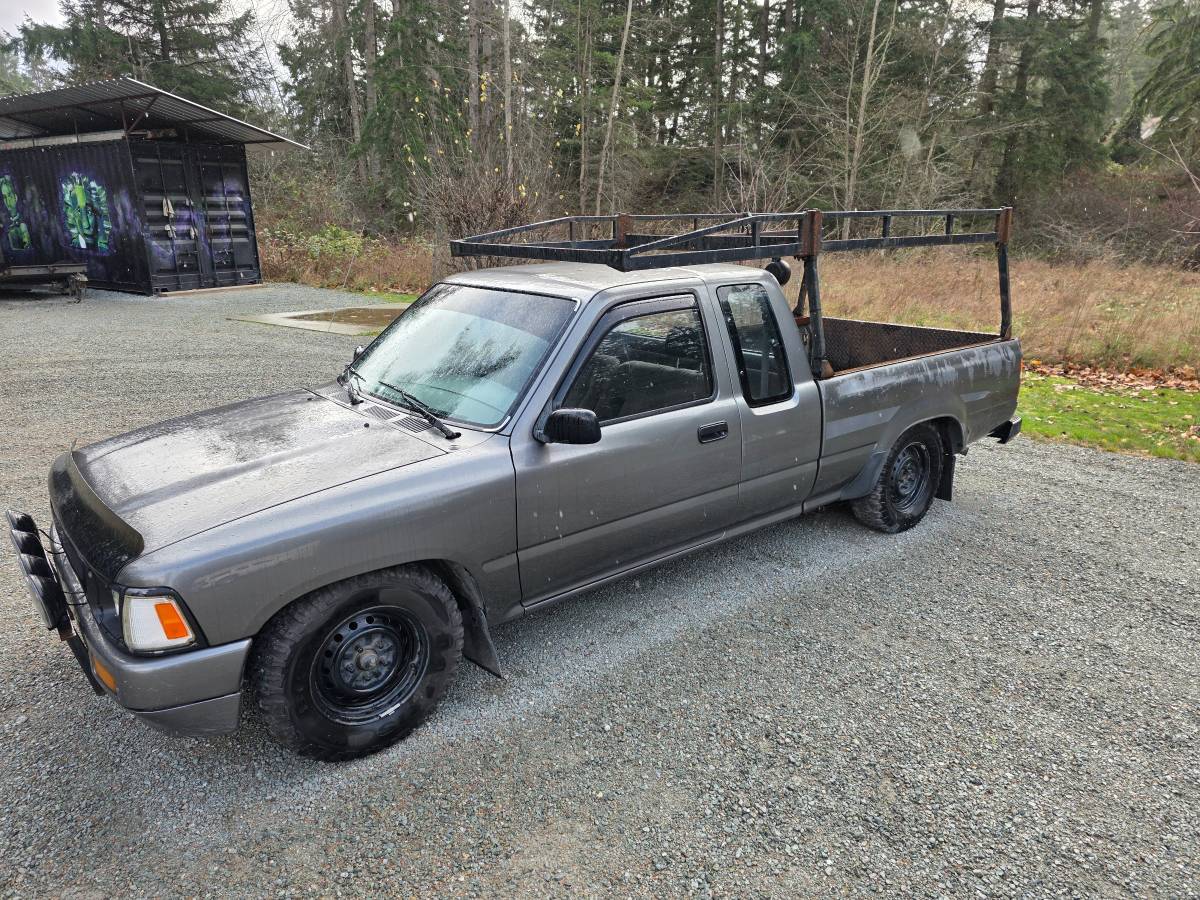 Toyota-pickup-1989-3