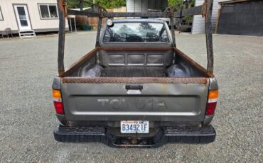 Toyota-pickup-1989-6