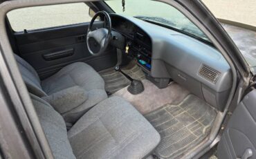 Toyota-pickup-1989-8