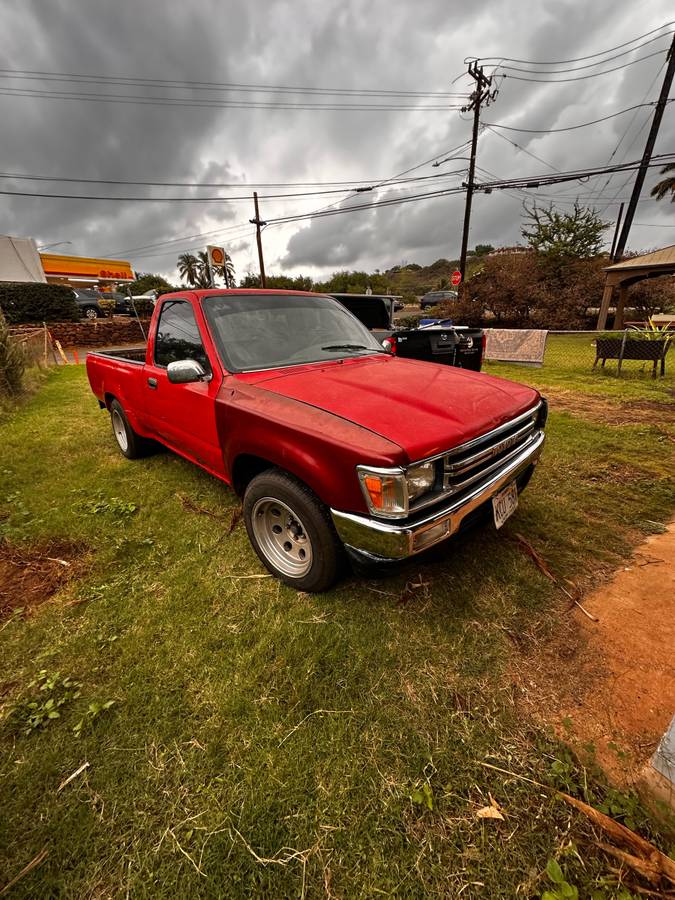Toyota-pickup-1989-red-2