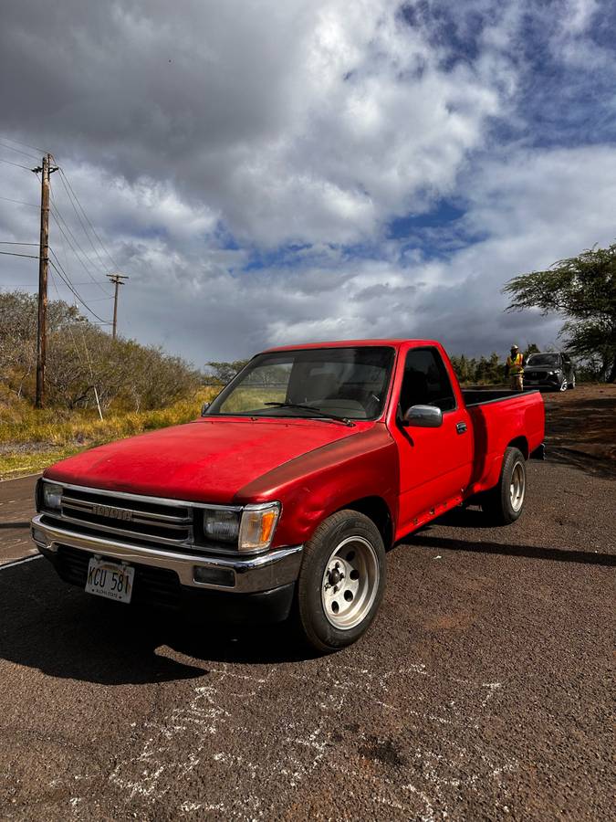 Toyota-pickup-1989-red