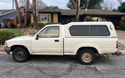 Toyota pickup 1990
