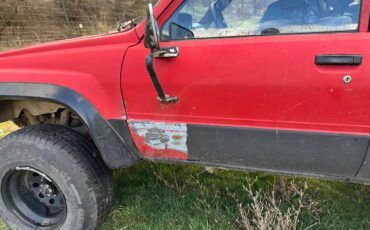 Toyota-pickup-4x4-1987-red-3