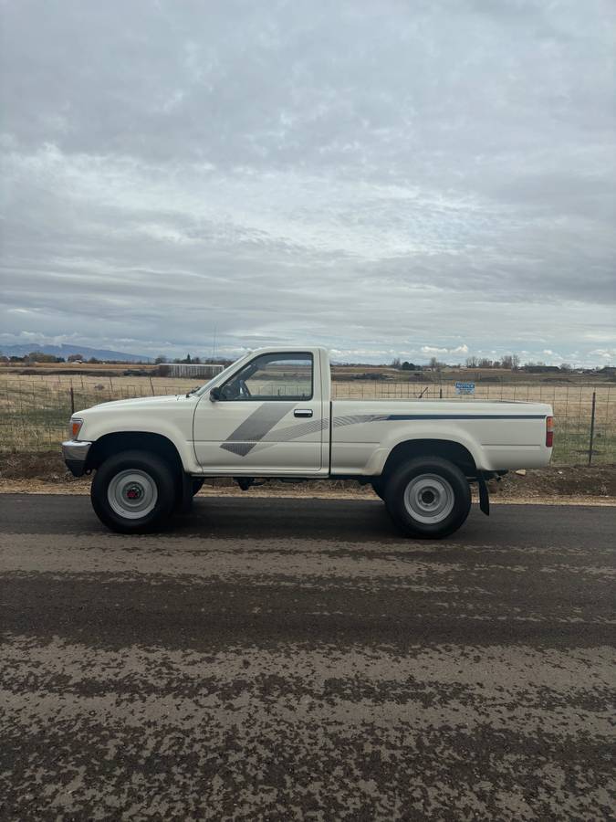 Toyota-pickup-4x4-1989