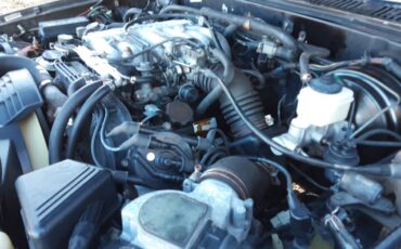 Toyota-pickup-4x4-sr5-1990-black-1