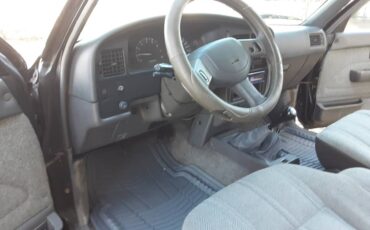 Toyota-pickup-4x4-sr5-1990-black-10