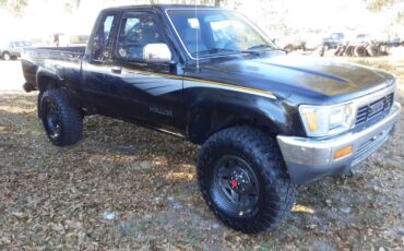 Toyota-pickup-4x4-sr5-1990-black-14