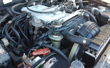 Toyota-pickup-4x4-sr5-1990-black-4