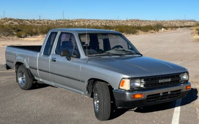 Toyota pickup dlx 1990