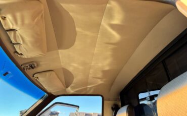 Toyota-pickup-truck-1986-custom-15