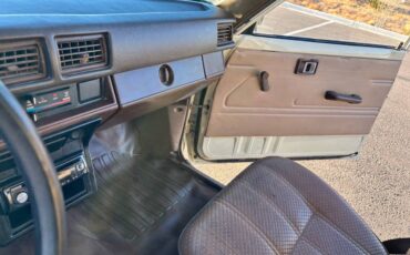 Toyota-pickup-truck-1986-custom-5