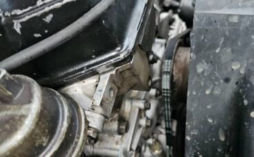 Toyota-pickup-truck-1988-custom-4