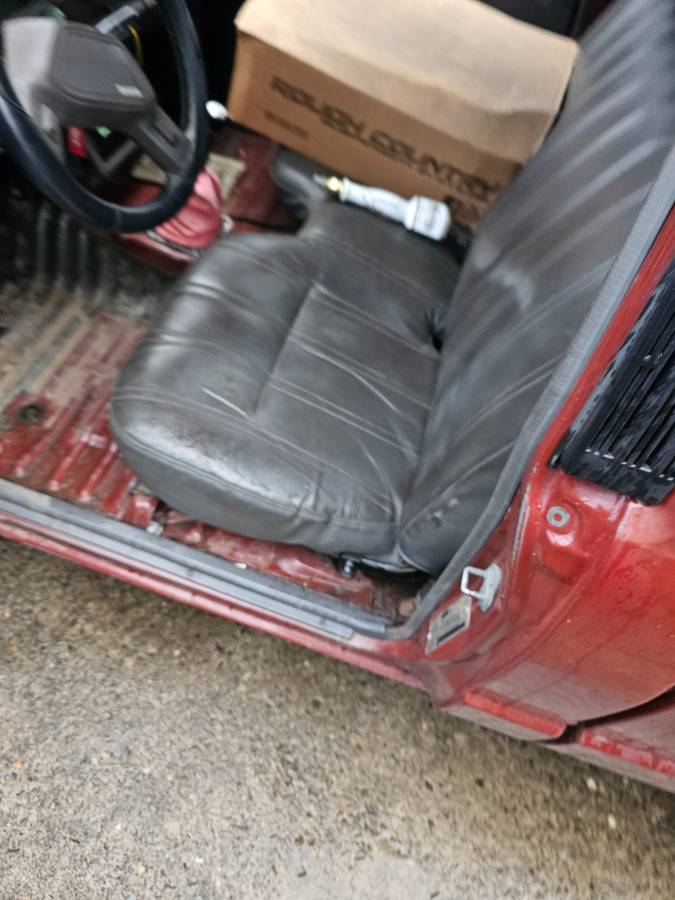 Toyota-pickup-truck-1988-custom-7