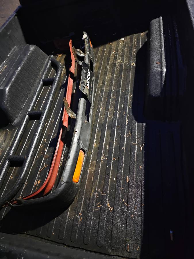 Toyota-pickup-truck-1988-custom-9