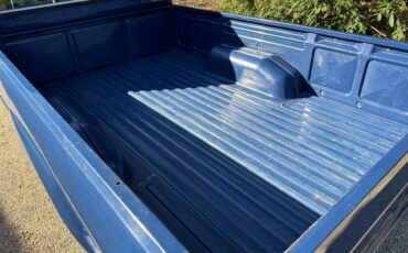 Toyota-pickup-truck-diesel-1985-blue-11