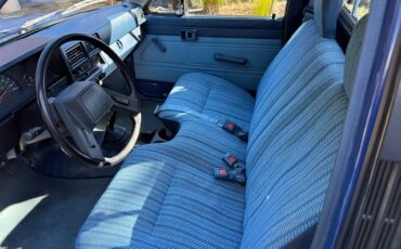 Toyota-pickup-truck-diesel-1985-blue-16