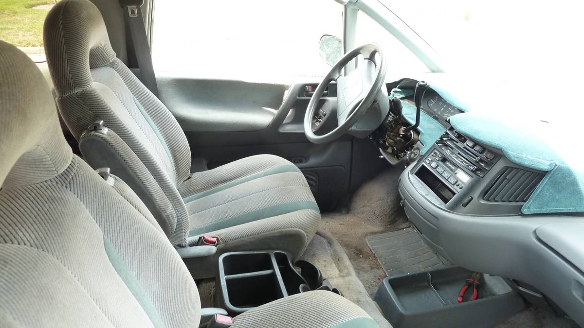 Toyota-previa-1992-custom-17