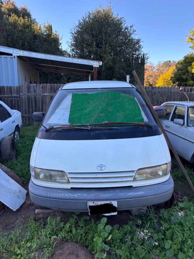 Toyota-previa-1993-white-12