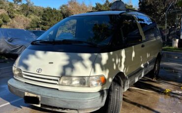 Toyota-previa-1993-white