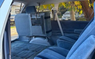 Toyota-previa-1993-white-4