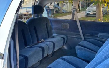 Toyota-previa-1993-white-8