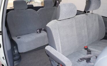 Toyota-previa-1995-white-17