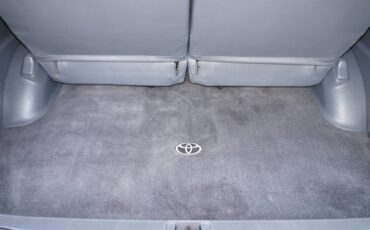 Toyota-previa-1995-white-20