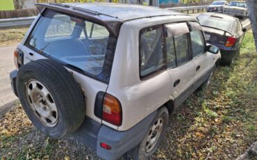 Toyota-rav4-awd-1995-silver-3