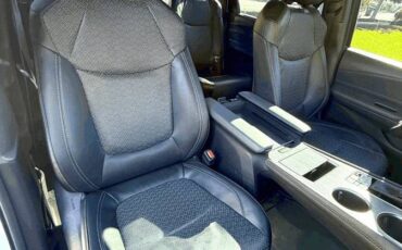 Toyota-sienna-xse-hybrid-1969-3