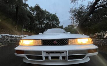 Toyota-soarer-1987-white