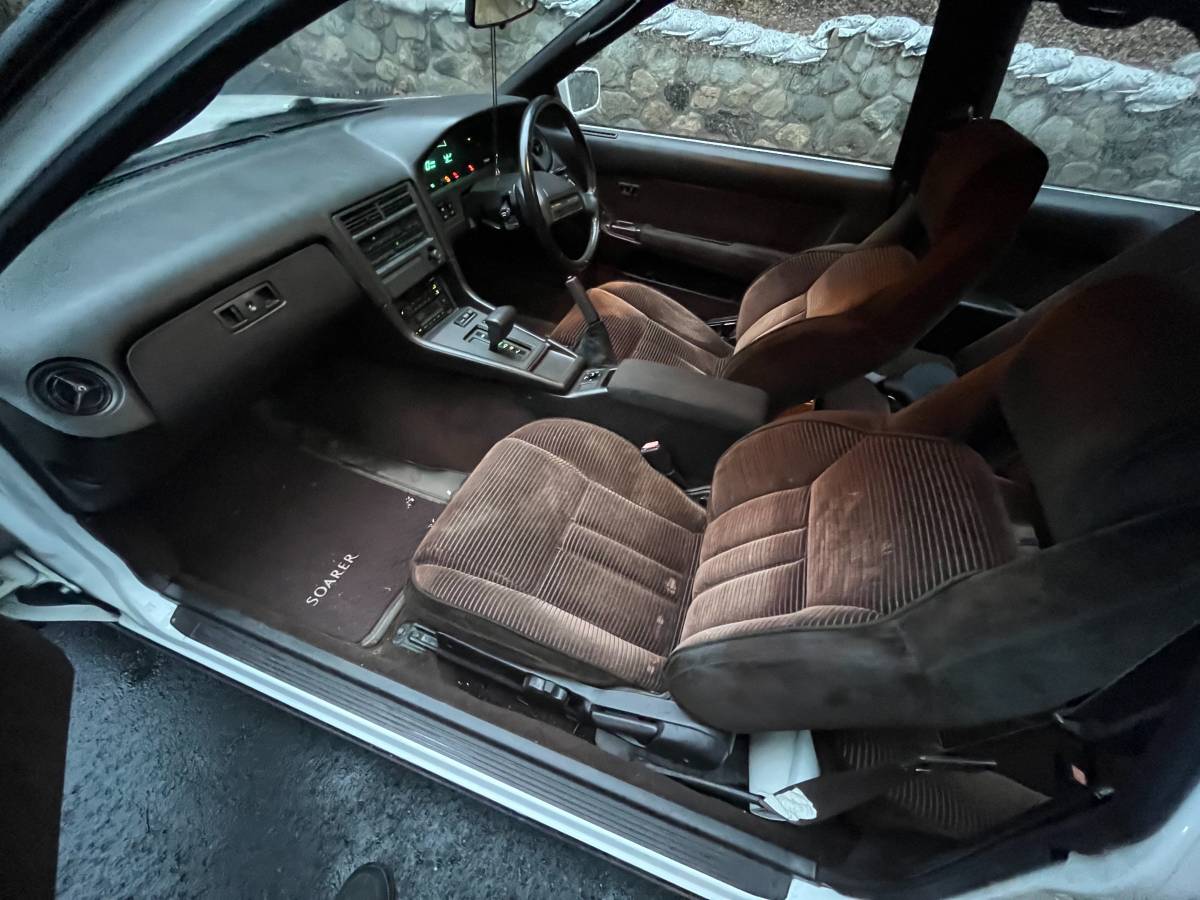 Toyota-soarer-1987-white-6