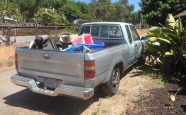 Toyota-sr5-1990-blue-2