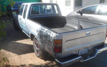 Toyota-sr5-1990-blue-3