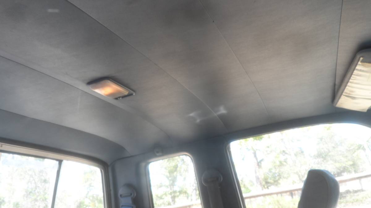 Toyota-sr5-1990-blue-7